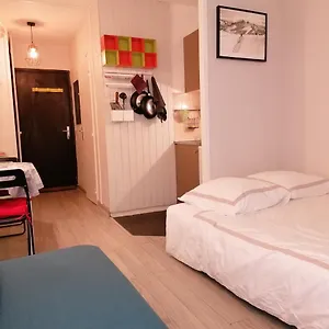  Apartment With Balcony, Mt Blanc View, Parking, Center Of France